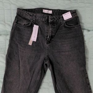 High waisted flared jeans, brand new!